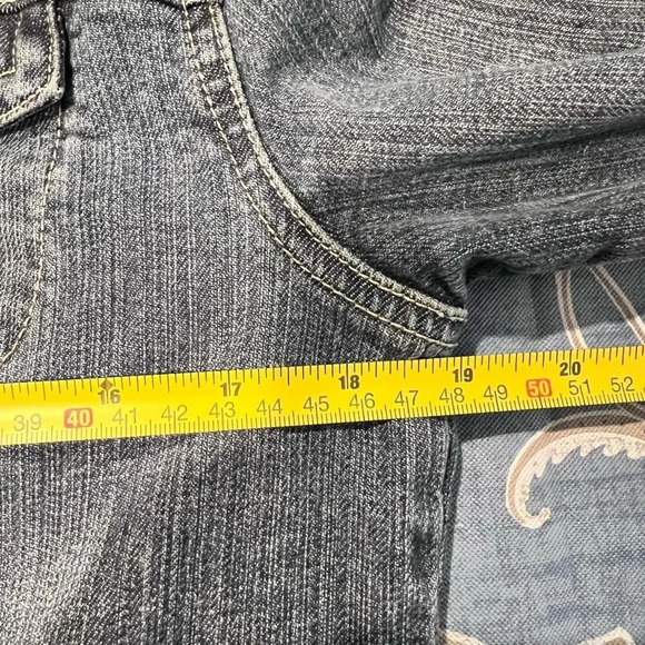 Chico's Platinum Blue Denim Long Sleeve Collared Button Front Jean Jacket - Picture 8 of 9